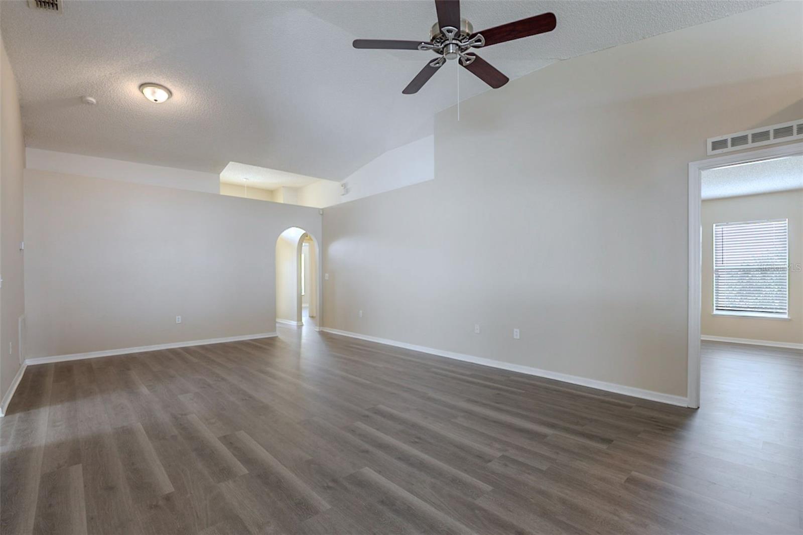 KINGS LAKE PH 3 - Residential