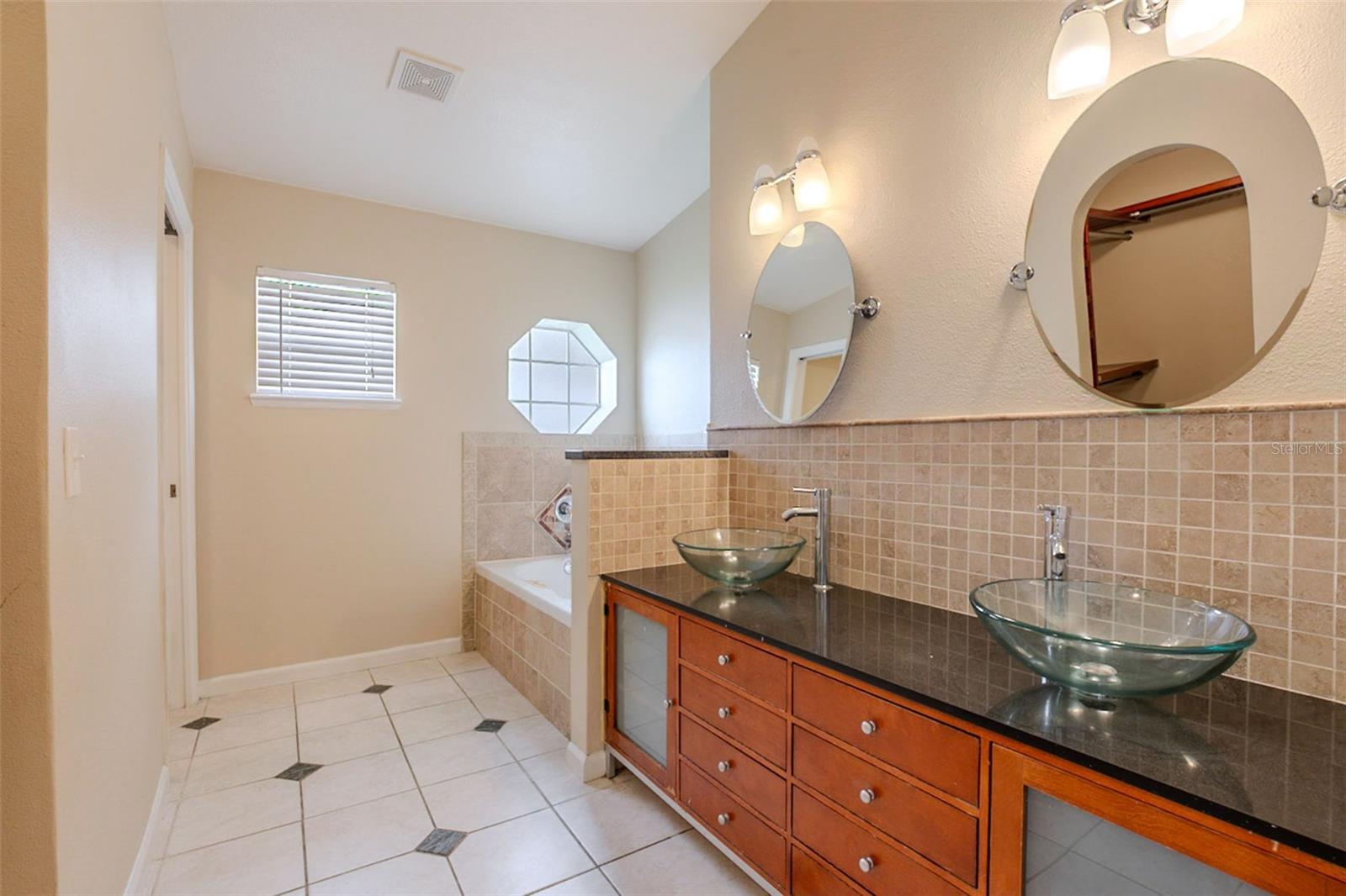 KINGS LAKE PH 3 - Residential