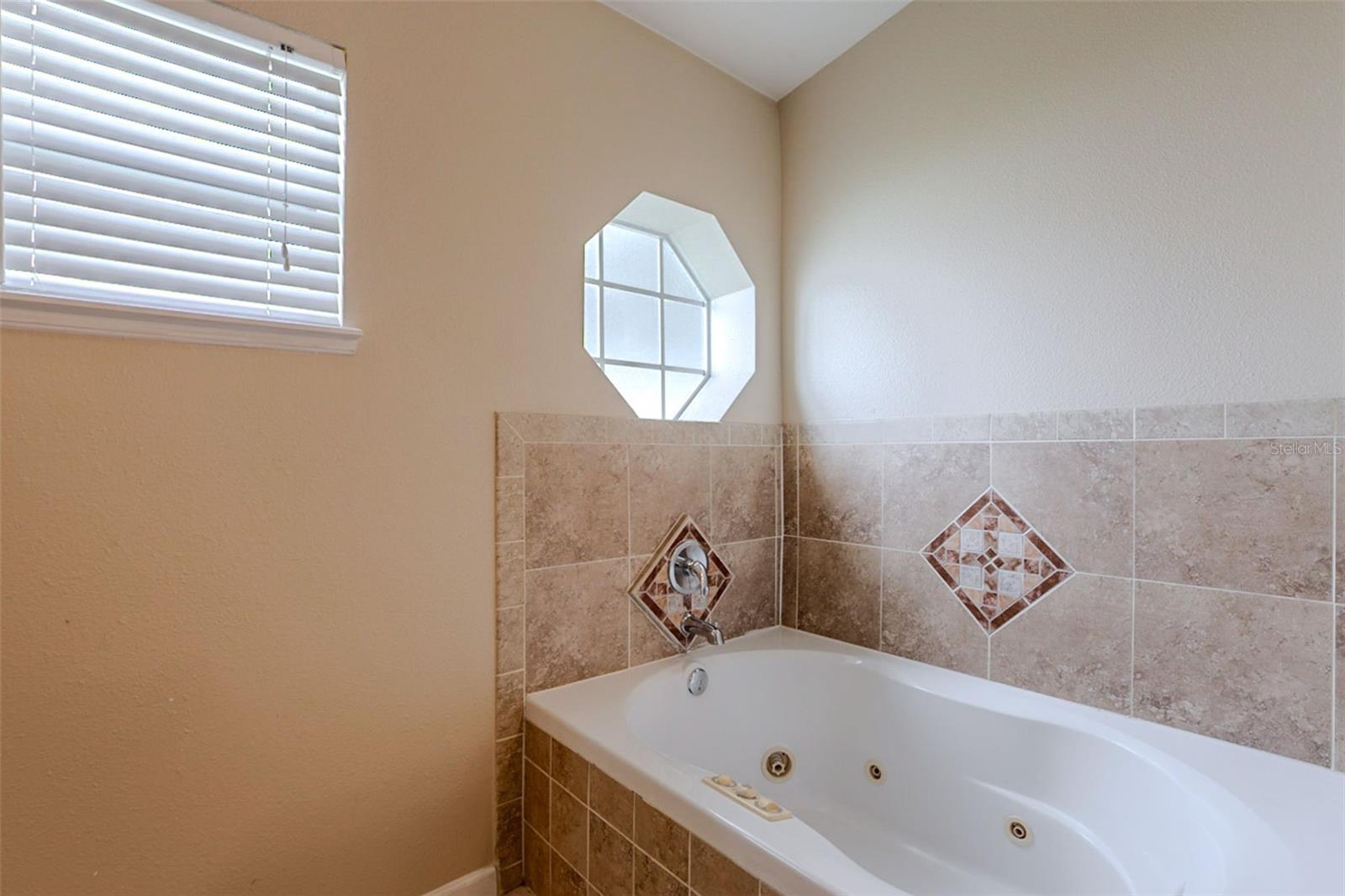 KINGS LAKE PH 3 - Residential