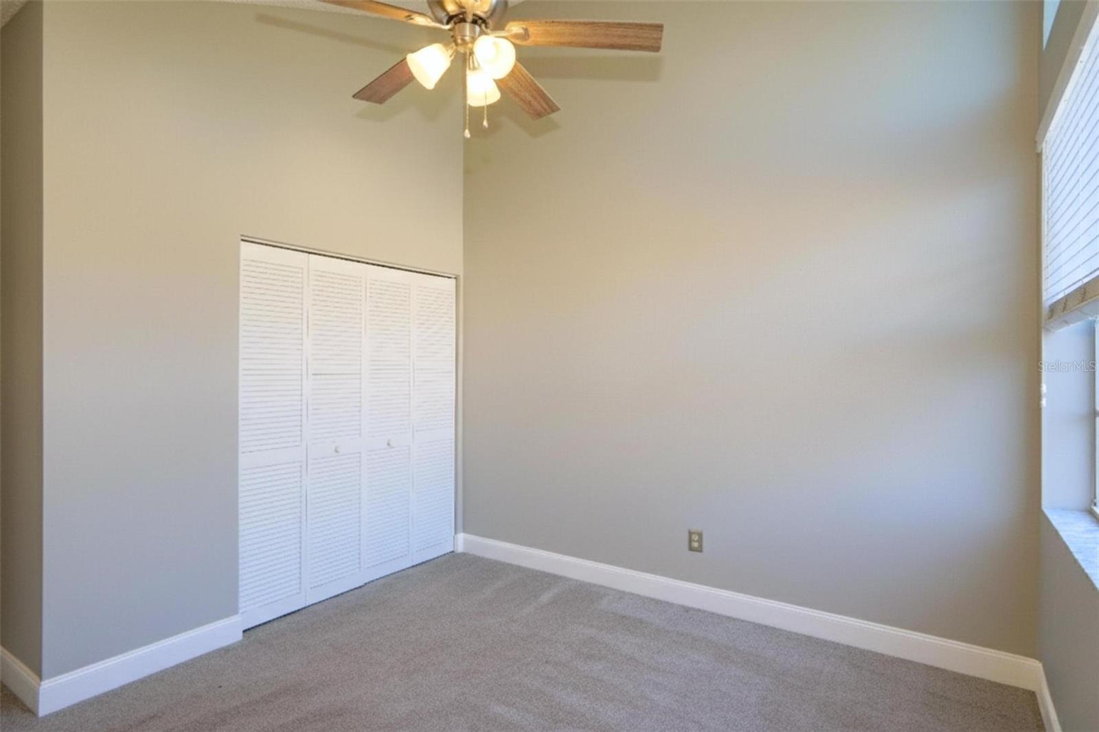 PINE GROVE CONDO AT BLOO - Residential