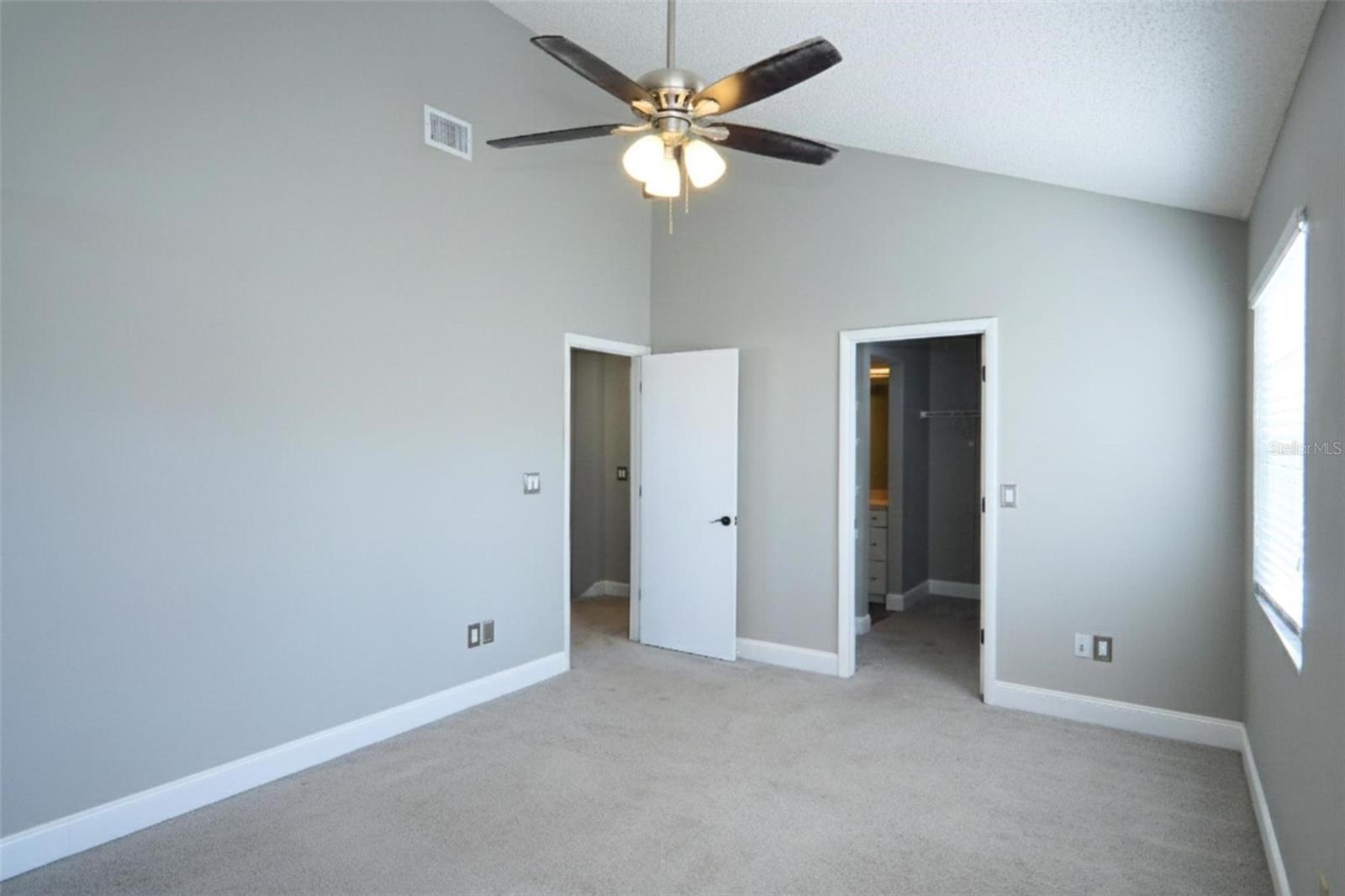 PINE GROVE CONDO AT BLOO - Residential