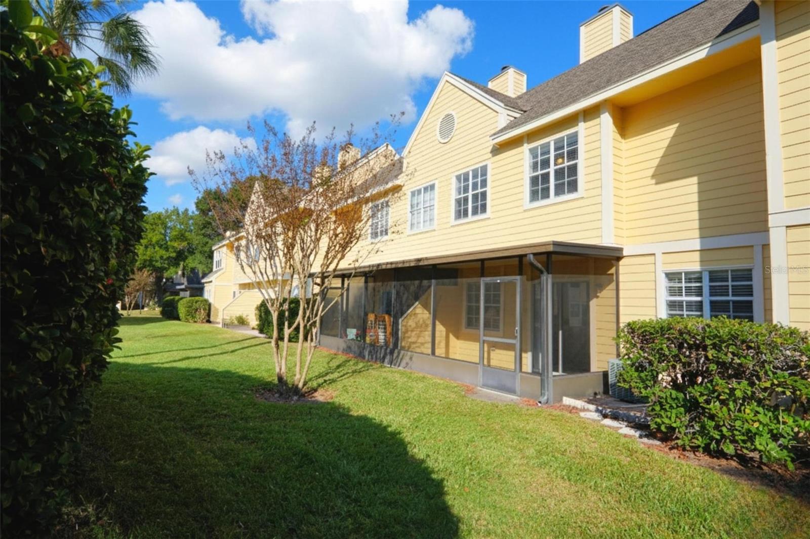 PINE GROVE CONDO AT BLOO - Residential