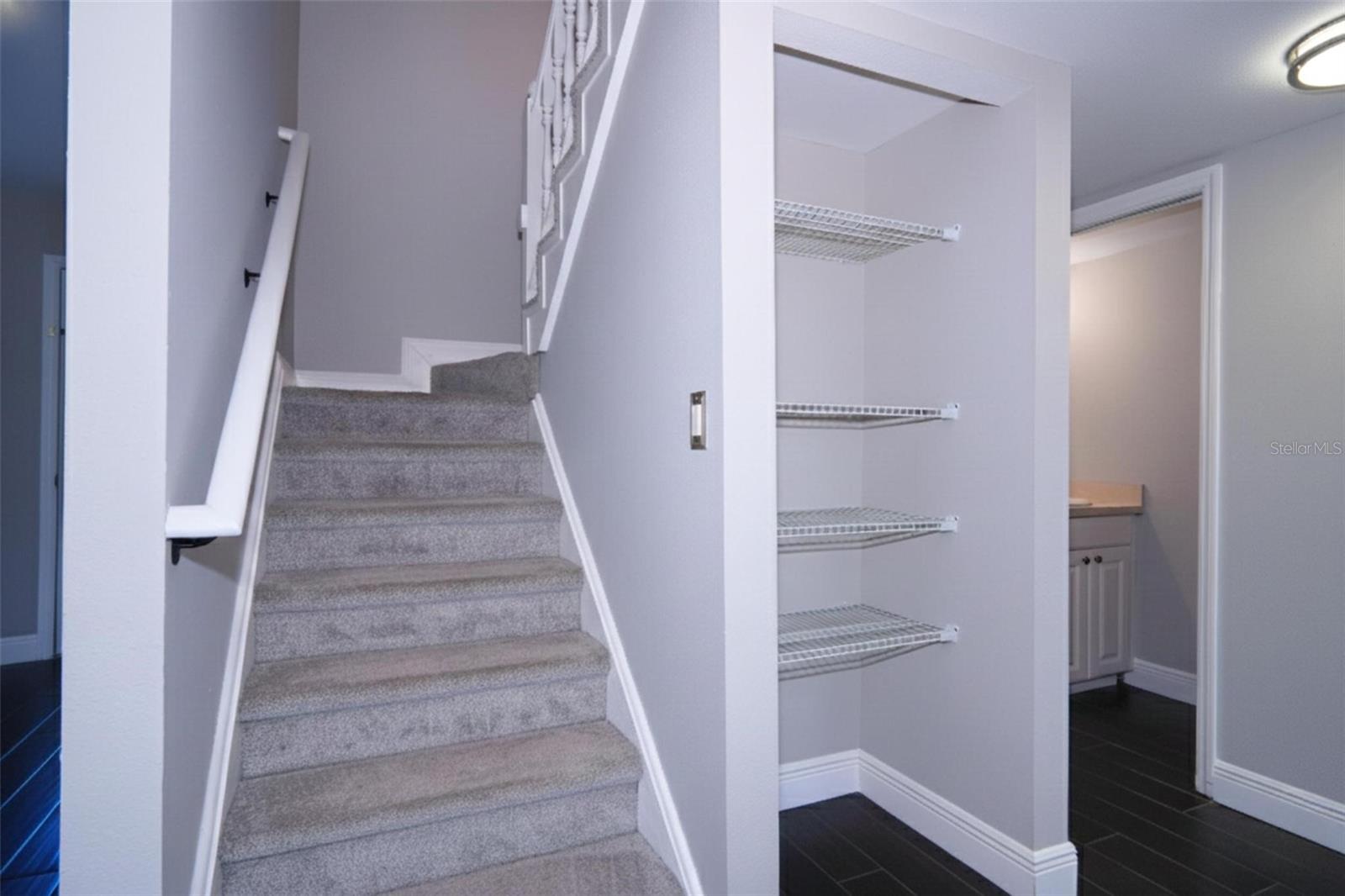 PINE GROVE CONDO AT BLOO - Residential