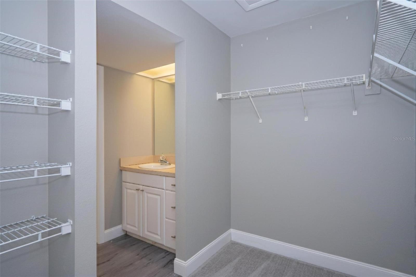 PINE GROVE CONDO AT BLOO - Residential