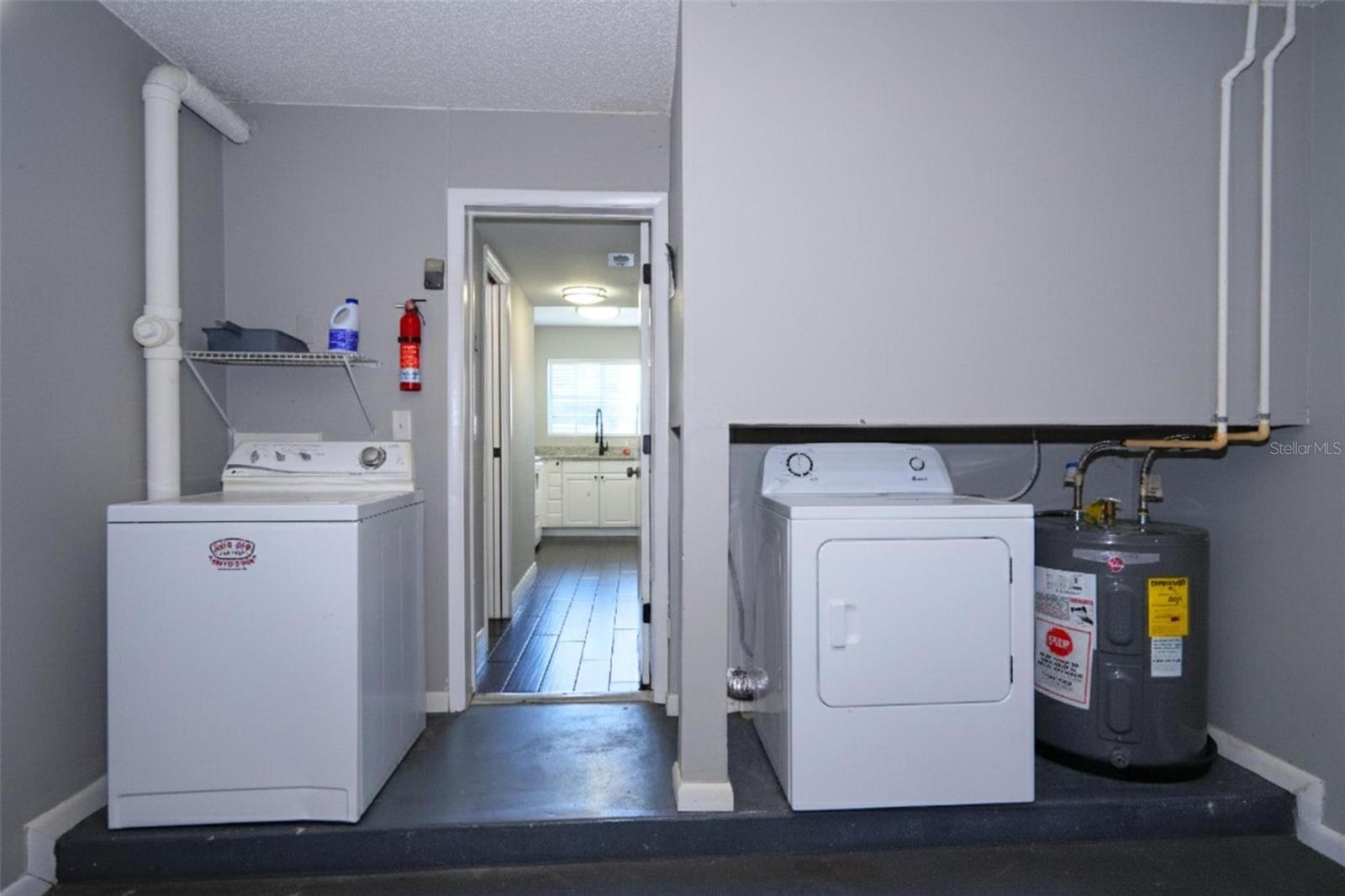 PINE GROVE CONDO AT BLOO - Residential