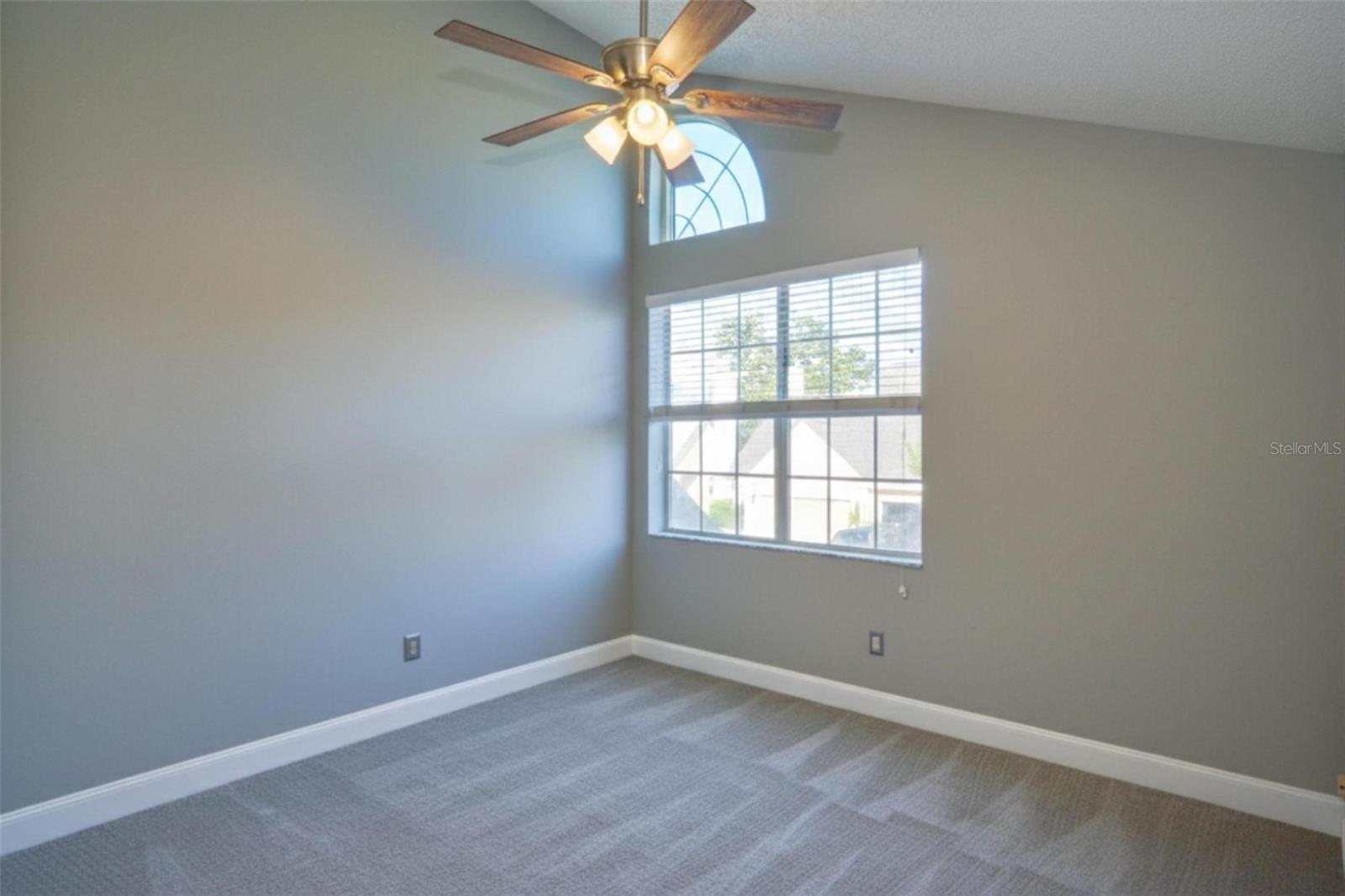 PINE GROVE CONDO AT BLOO - Residential