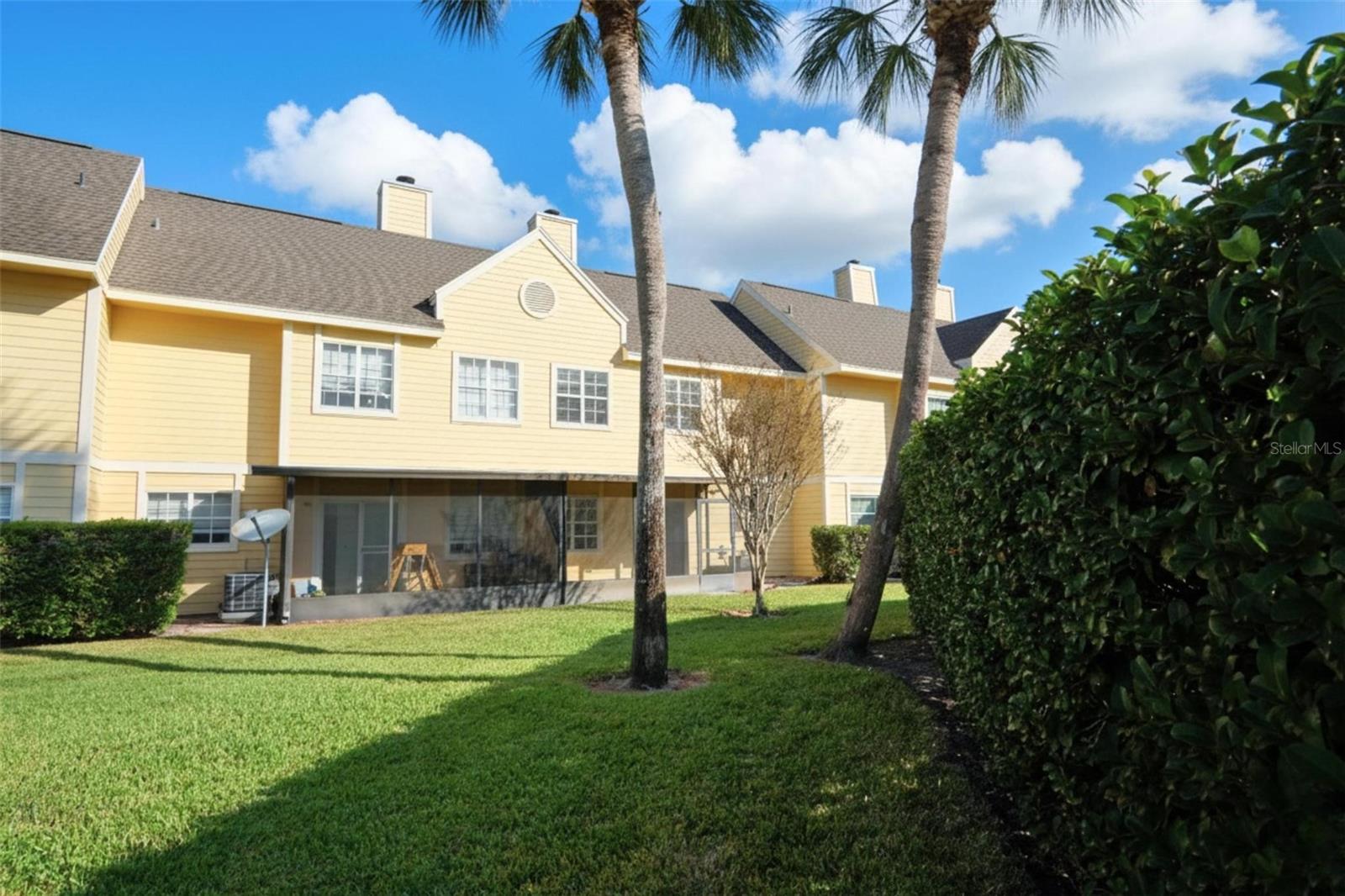 PINE GROVE CONDO AT BLOO - Residential