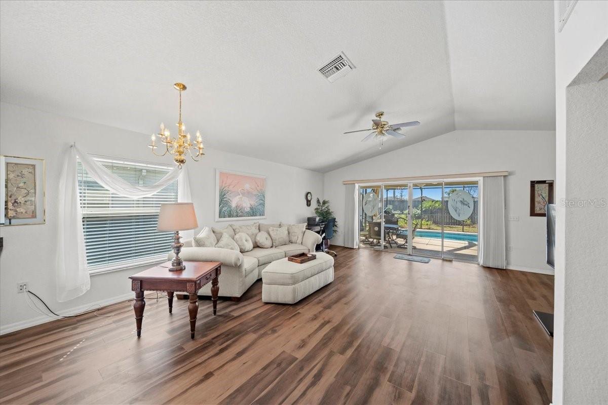 CHALET ESTATES - Residential