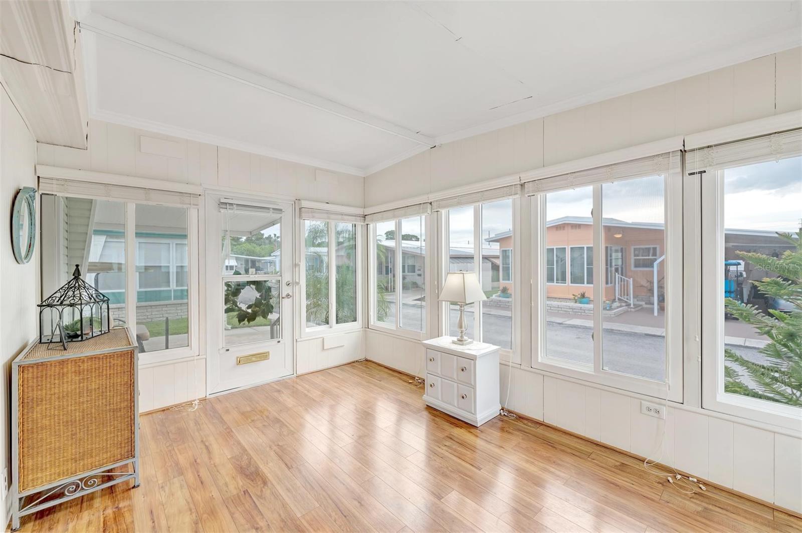 GOLDEN GATE MOBILE HOME PARK UNREC - Residential