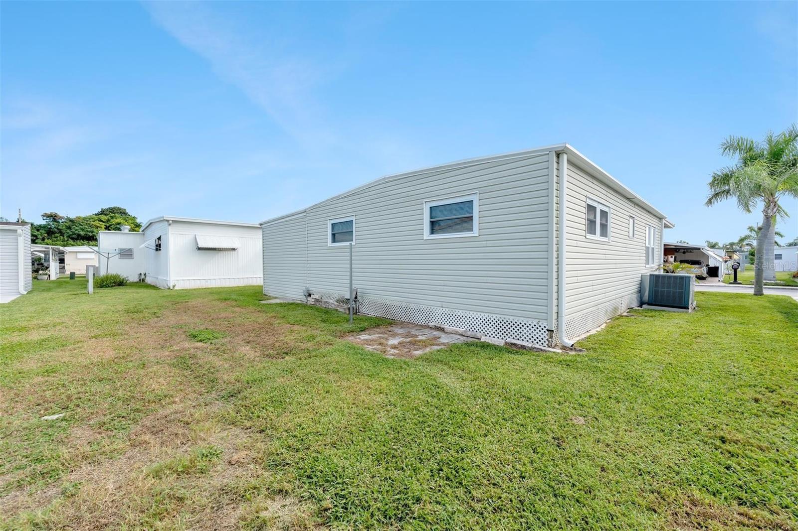 GOLDEN GATE MOBILE HOME PARK UNREC - Residential