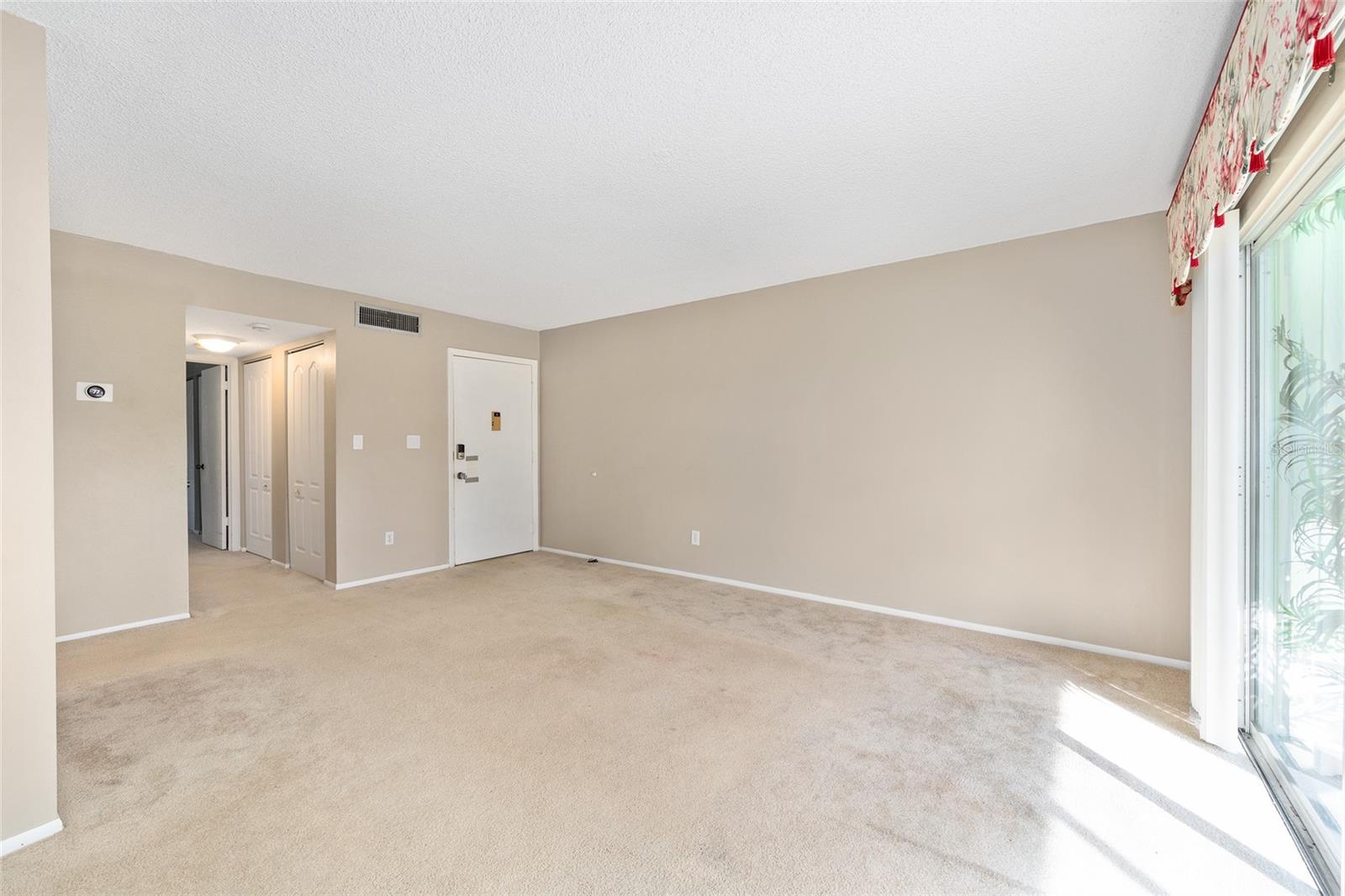 LIVE OAK VILLAGE CONDO - Residential