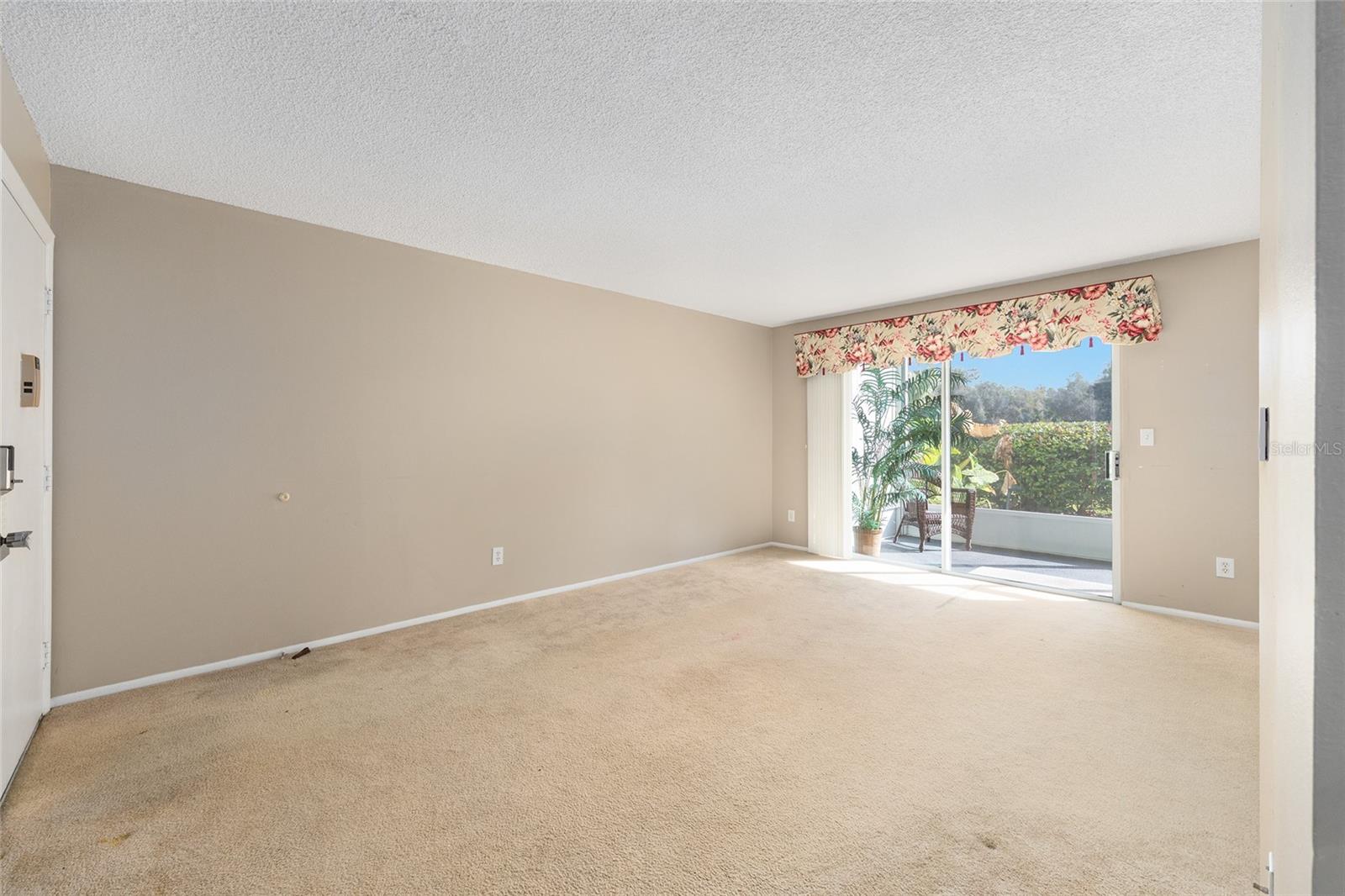 LIVE OAK VILLAGE CONDO - Residential