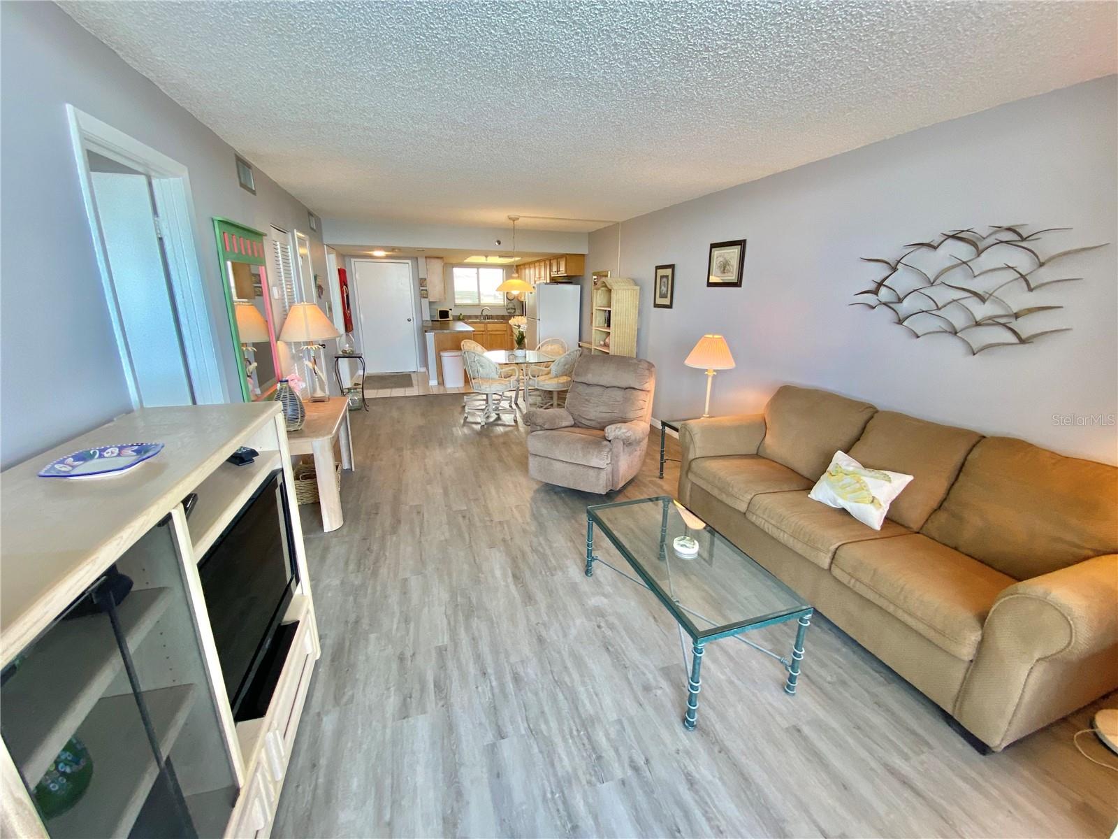 GULF ISLAND BEACH TENNIS - Residential Lease