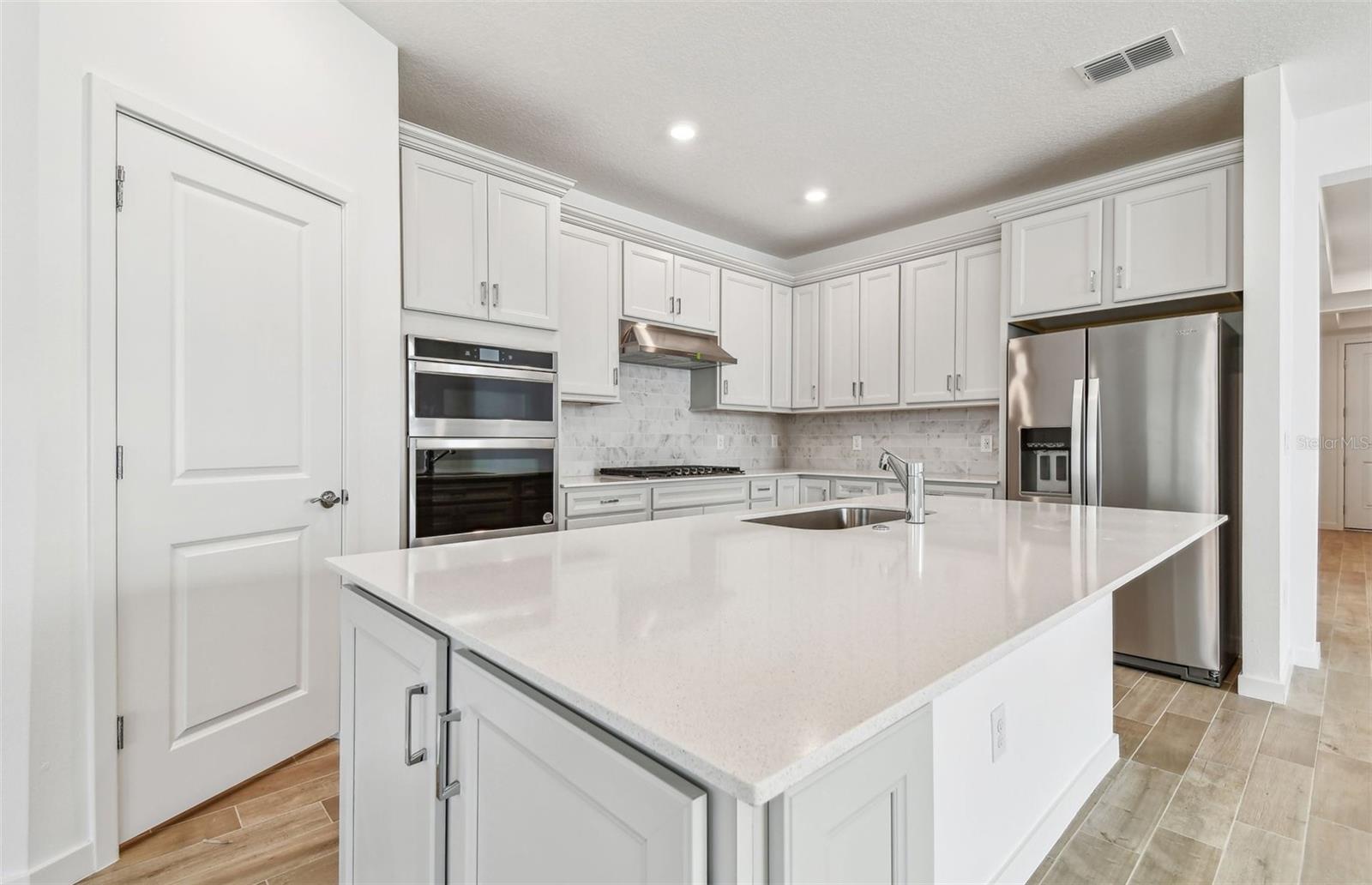 13806 SUNLIGHT MEADOW DRIVE