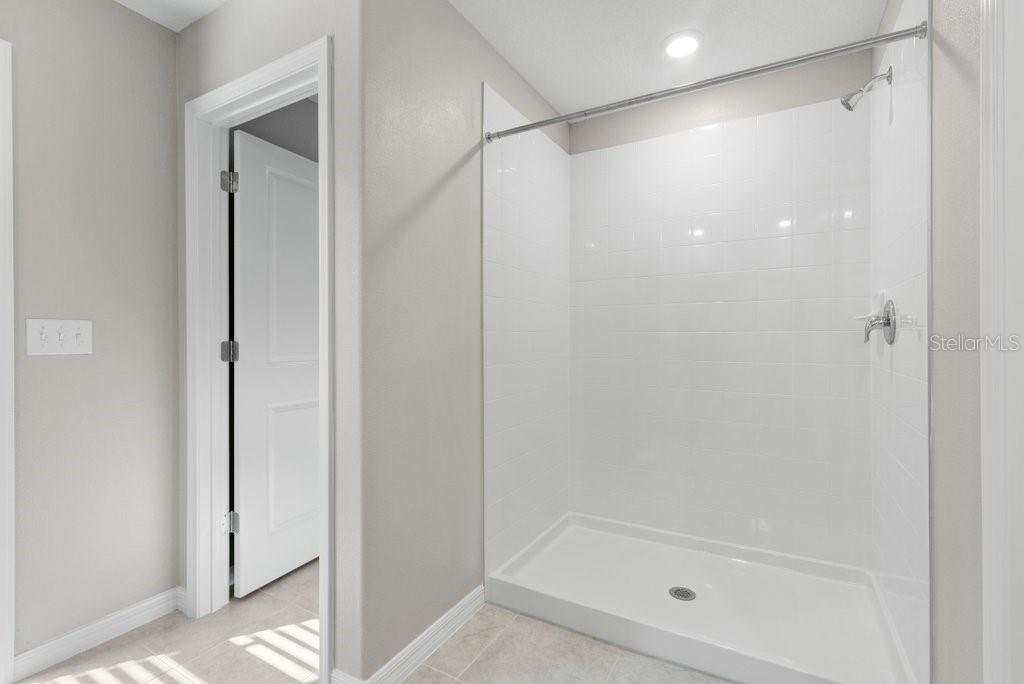 LEISEY SUB - Residential Lease