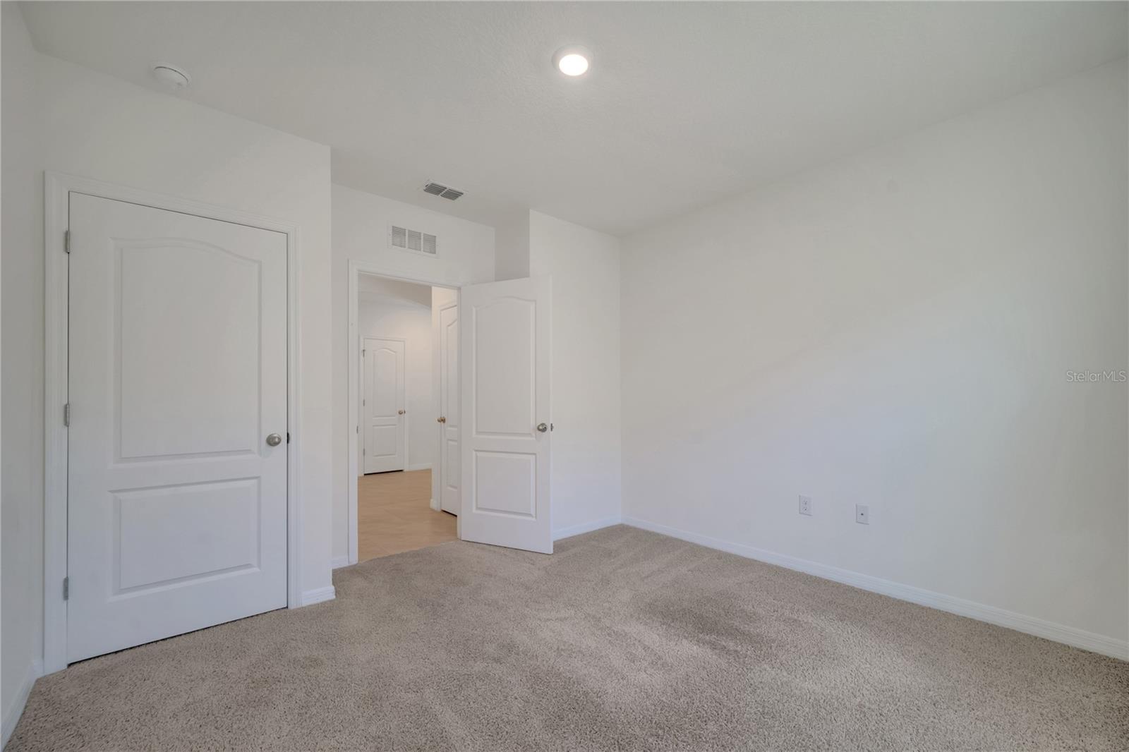 SUNCREST - Residential Lease