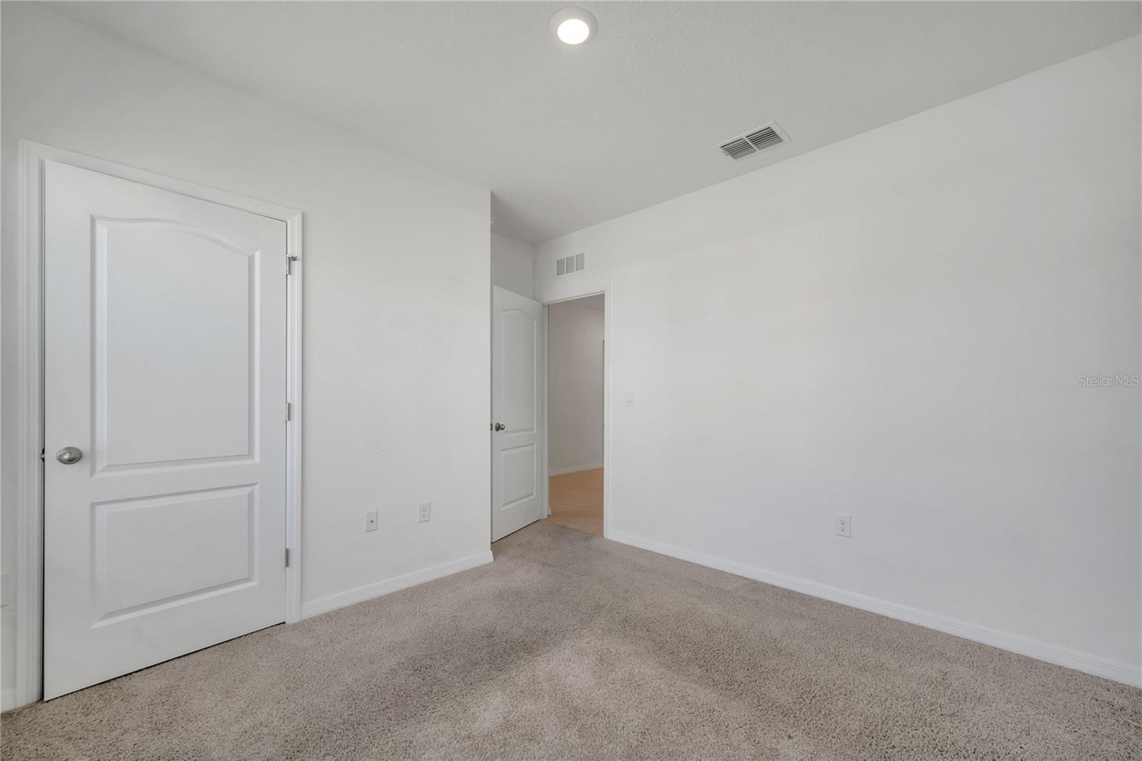 SUNCREST - Residential Lease