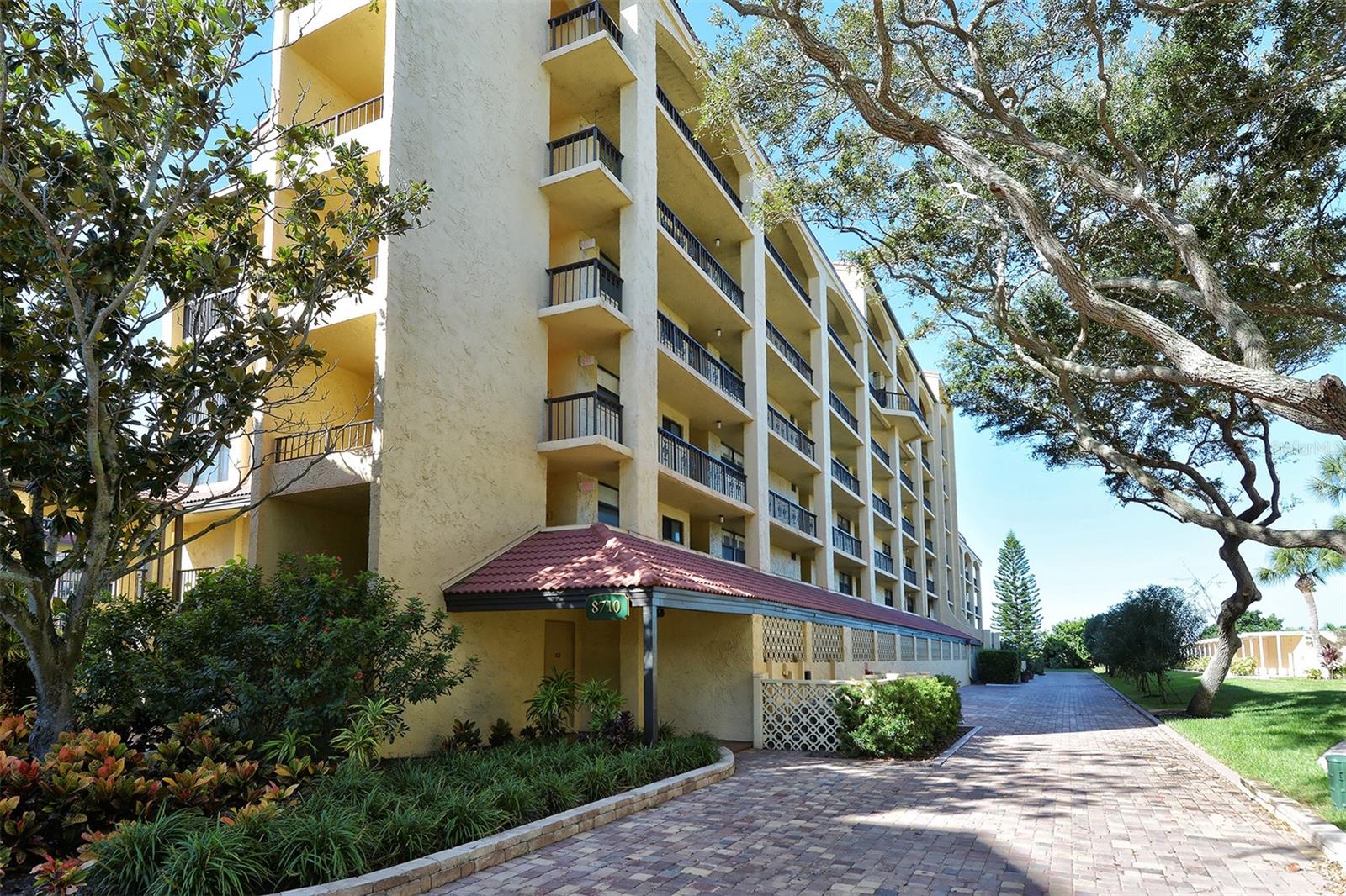8710 MIDNIGHT PASS ROAD 405