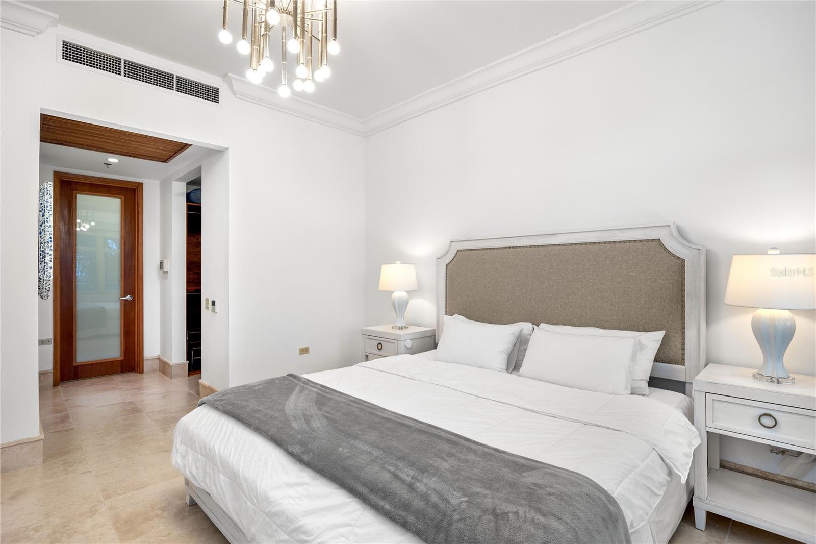 PLANTATION VILLAGE BUILDING 1 - Residential