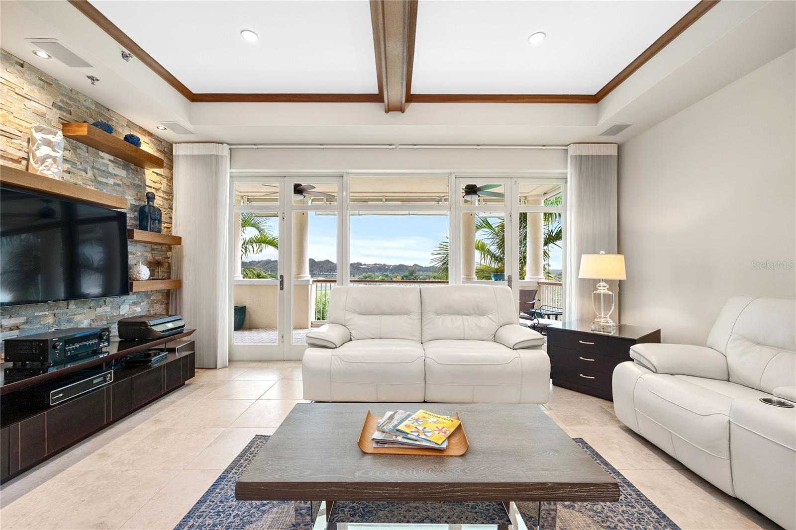 PLANTATION VILLAGE BUILDING 1 - Residential