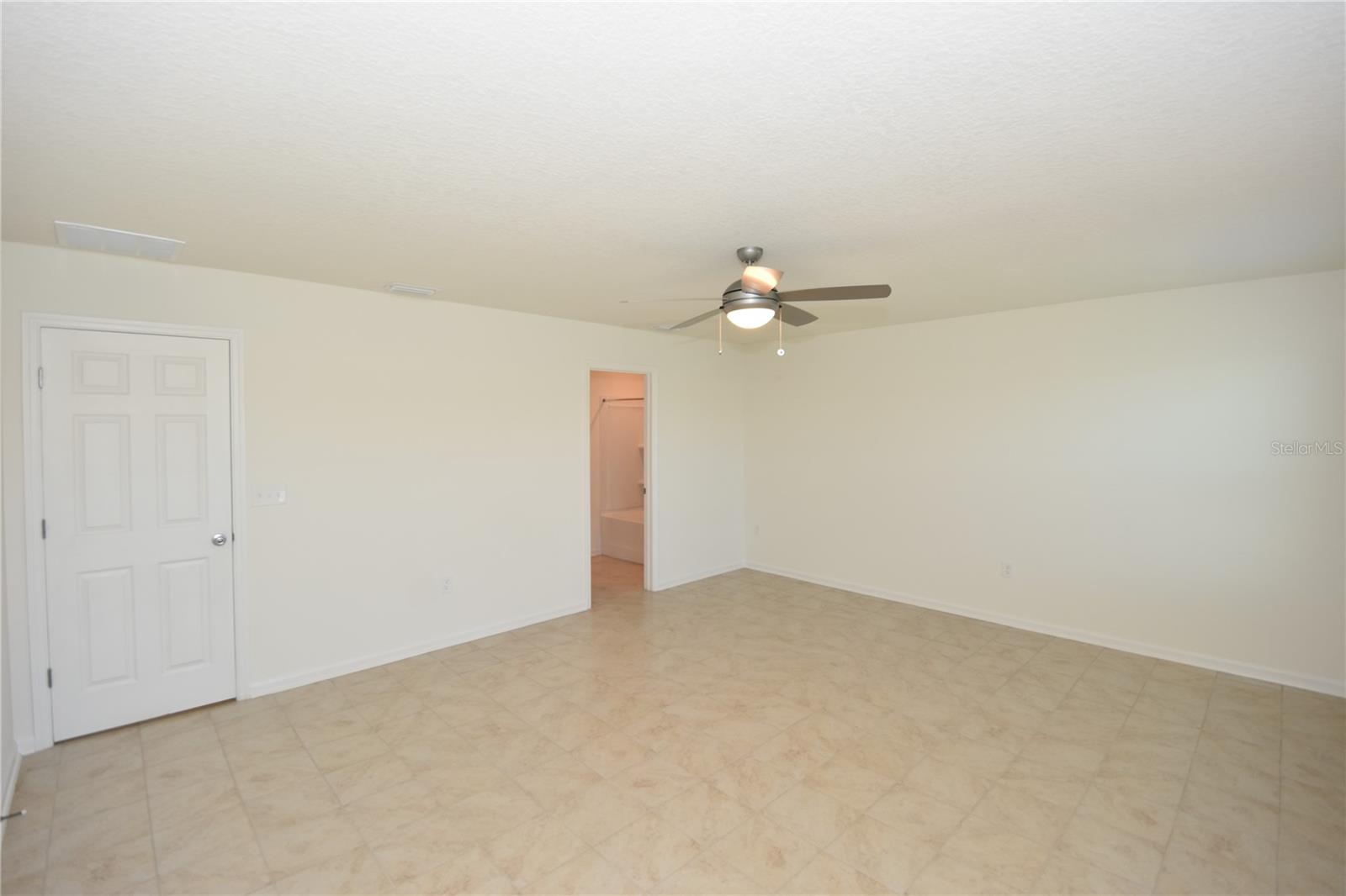 WHITEVIEW VILLAGE - Residential Lease