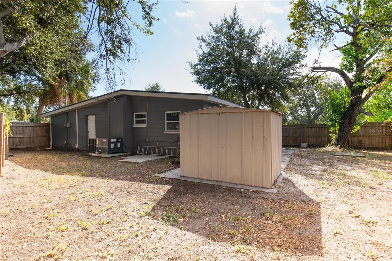 CLEARWOOD SUB 5TH ADD - Residential