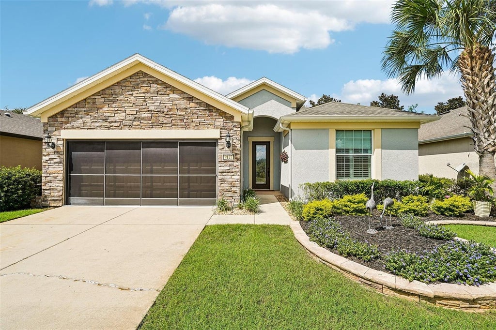 Photo of 9127 SW 65th Loop, Ocala, FL 34481 (MLS # O6444325)