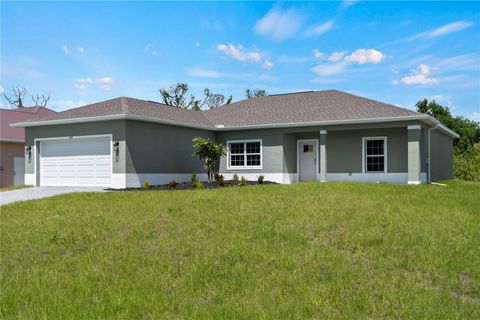 A home in PORT CHARLOTTE