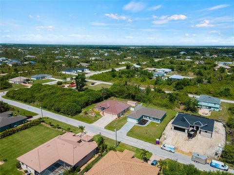 A home in PORT CHARLOTTE