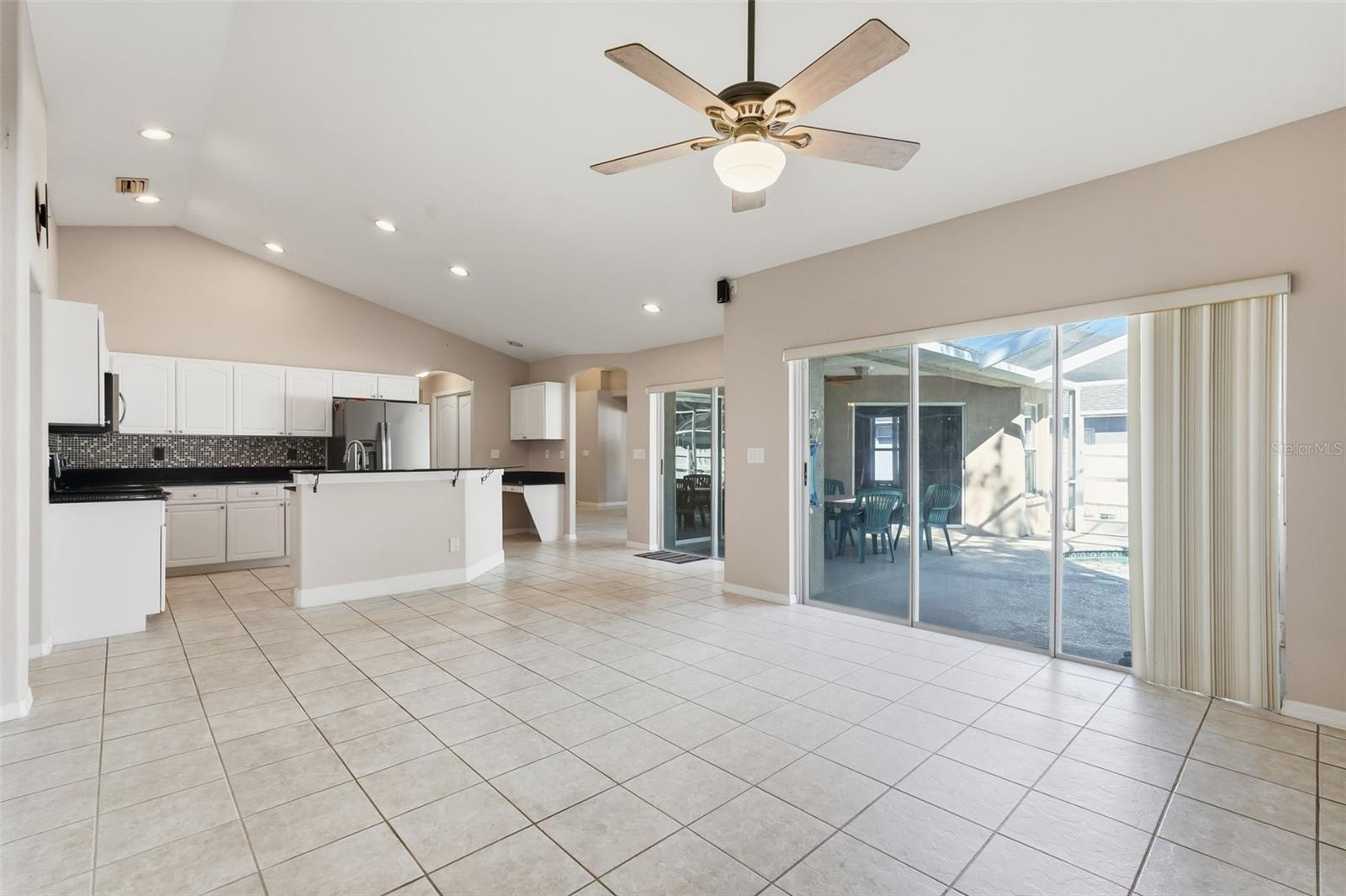 KINGSWAY OAKS UNIT 2 - Residential