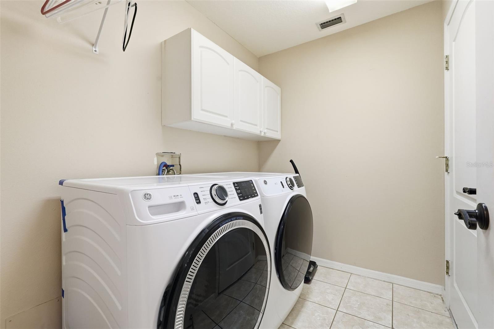 KINGSWAY OAKS UNIT 2 - Residential