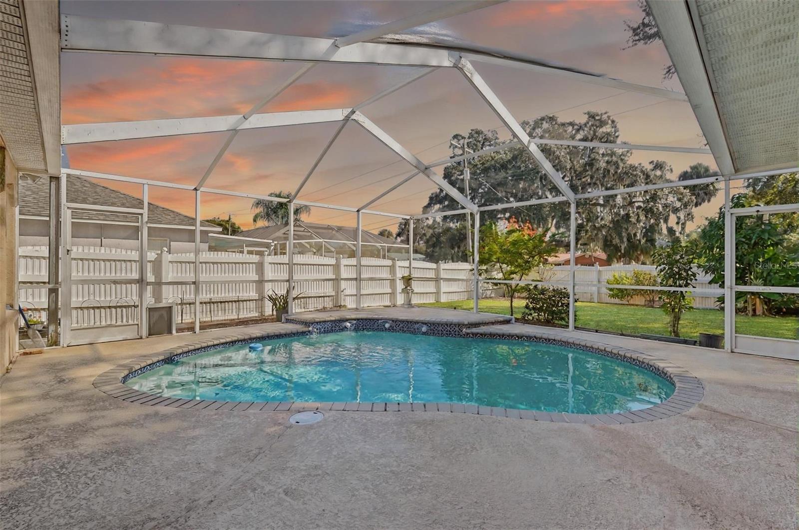 KINGSWAY OAKS UNIT 2 - Residential