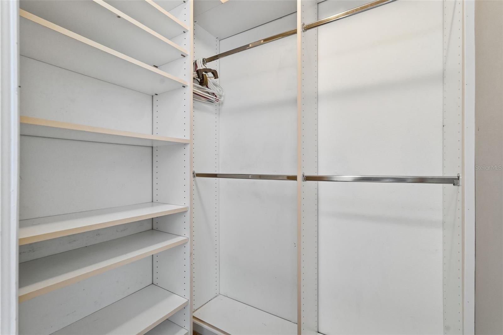 KINGSWAY OAKS UNIT 2 - Residential