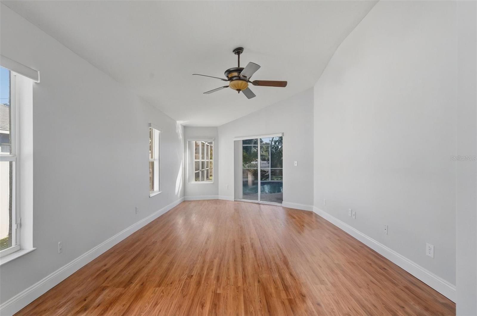 KINGSWAY OAKS UNIT 2 - Residential