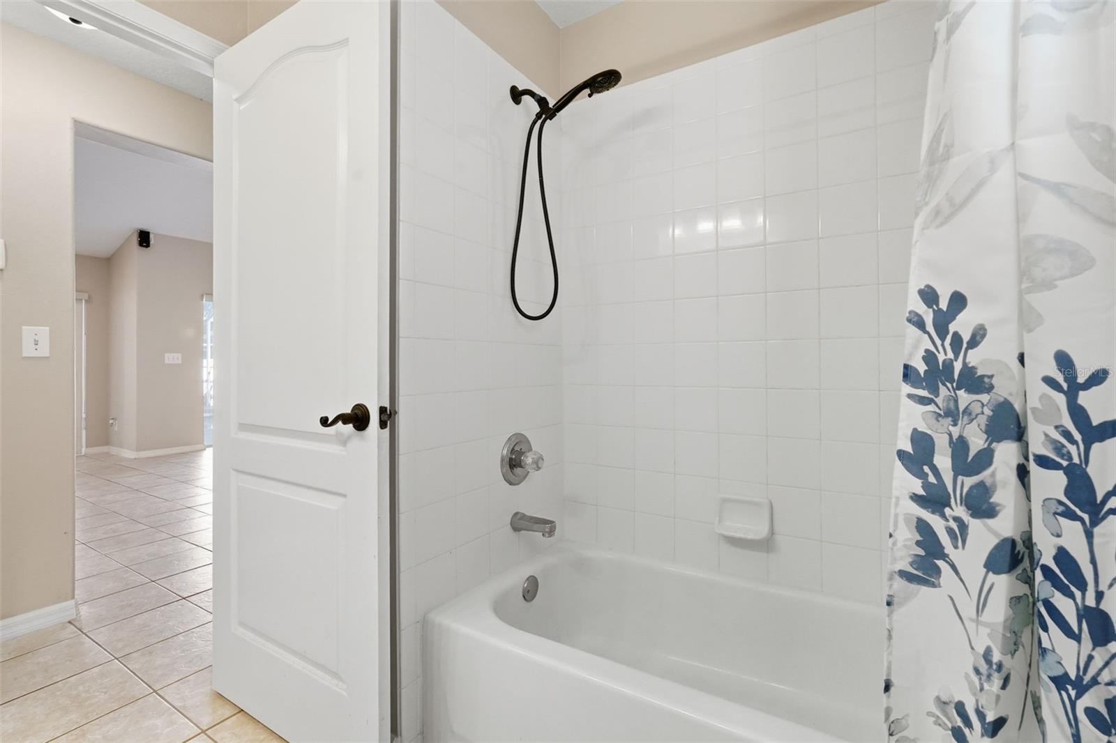 KINGSWAY OAKS UNIT 2 - Residential