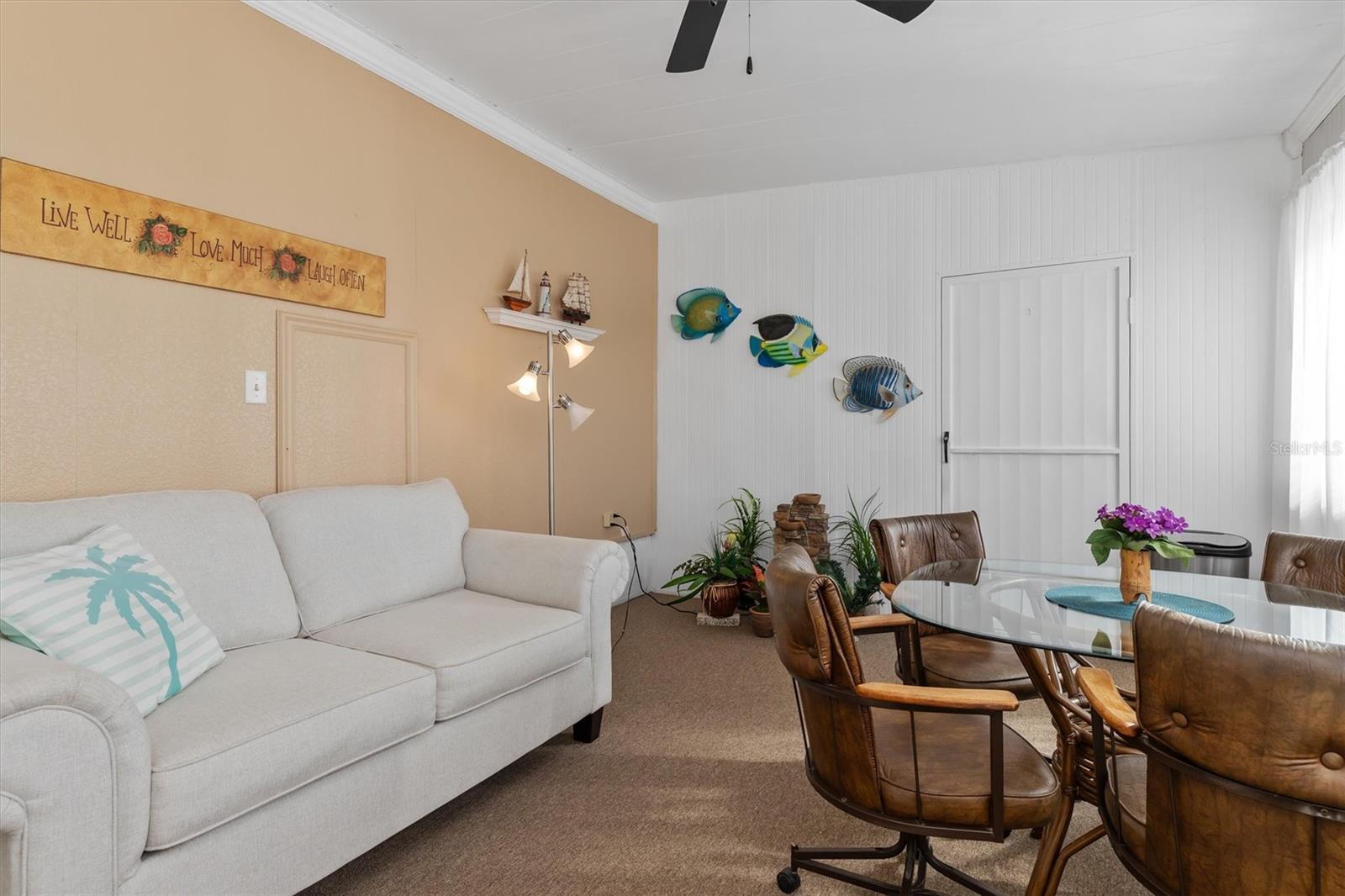 HOLIDAY MOBILE ESTATES - Residential