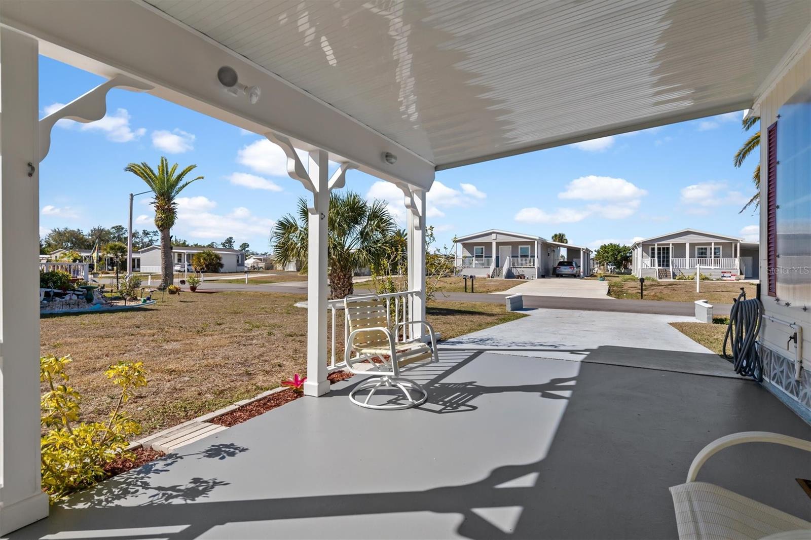 HOLIDAY MOBILE ESTATES - Residential