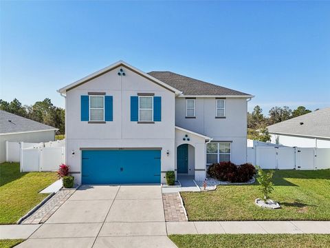 A home in WINTER HAVEN