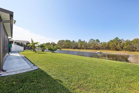 A home in WINTER HAVEN