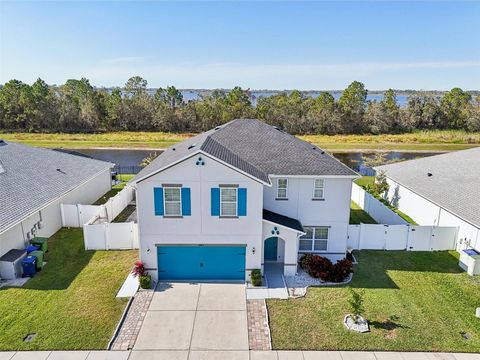 A home in WINTER HAVEN