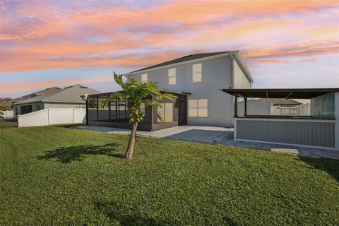 A home in WINTER HAVEN