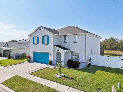 A home in WINTER HAVEN