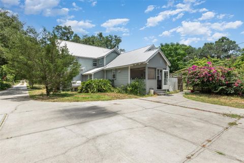 A home in APOPKA