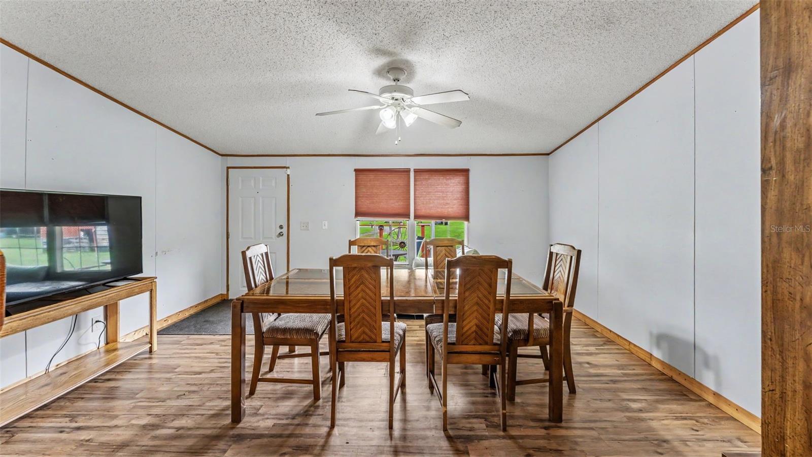 6702 FORESTVIEW LANE