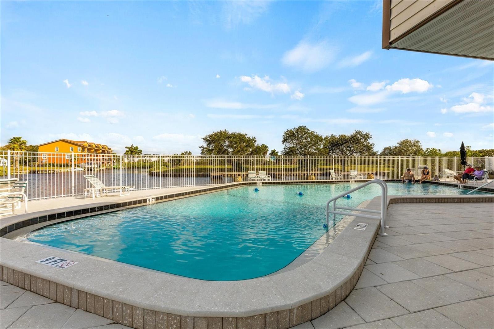 MOORINGS THE CONDO - Residential