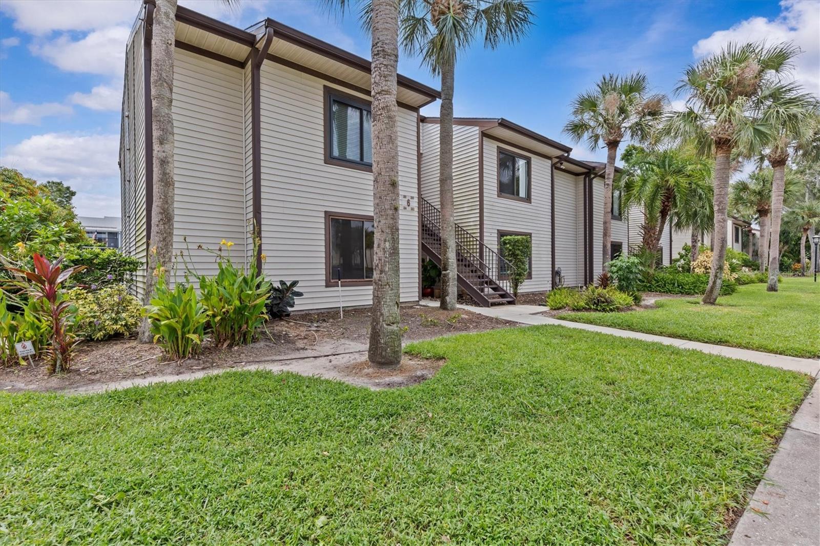MOORINGS THE CONDO - Residential
