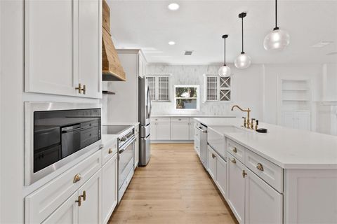 Tiny photo for 3020 Indian Trail, Eustis, FL 32726 (MLS # G5110293)