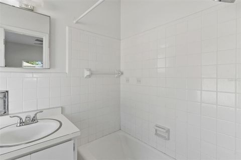 Tiny photo for 3020 Indian Trail, Eustis, FL 32726 (MLS # G5110293)