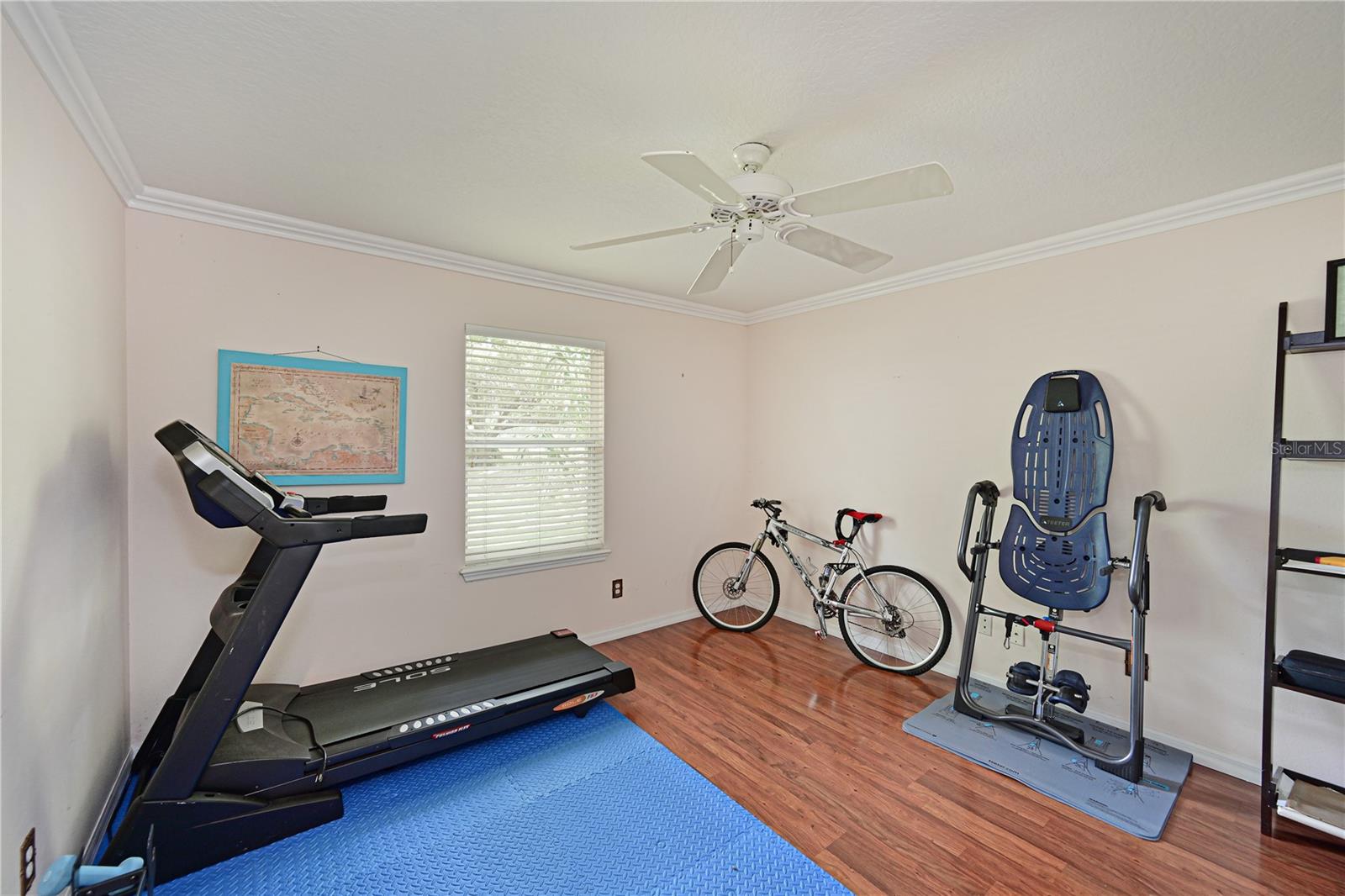 HIDDEN OAKS - Residential