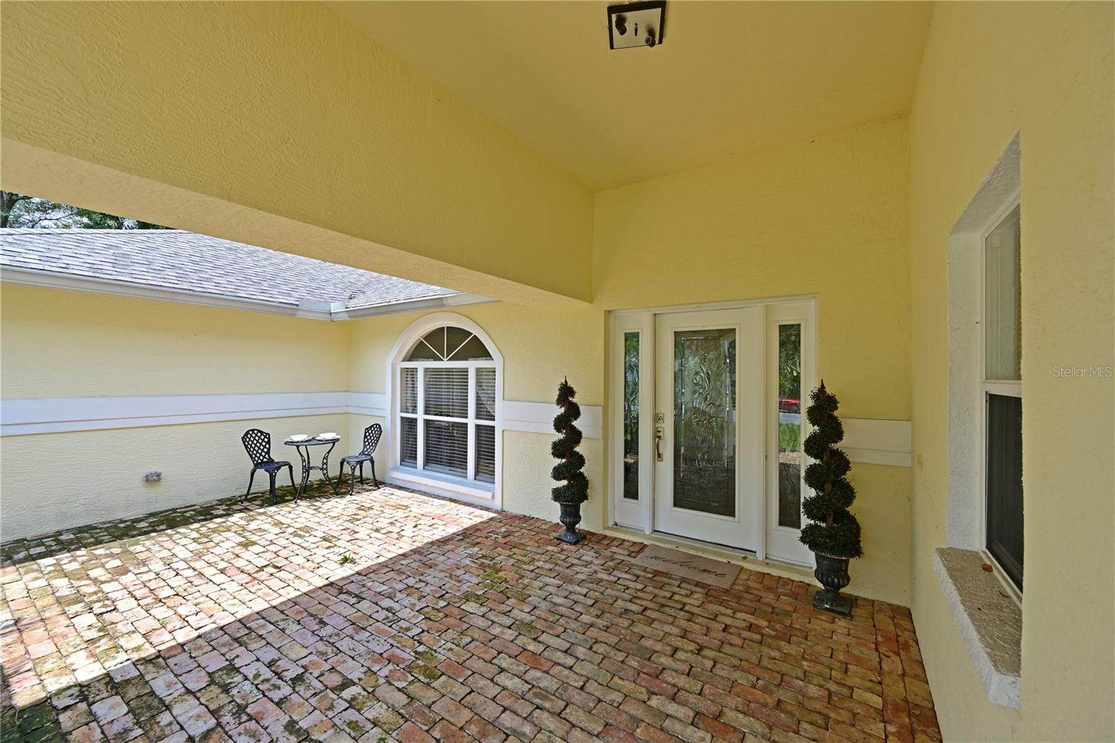 HIDDEN OAKS - Residential